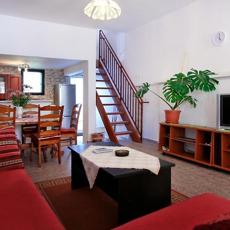 דירות פורץ Apartman Basta מראה חיצוני תמונה