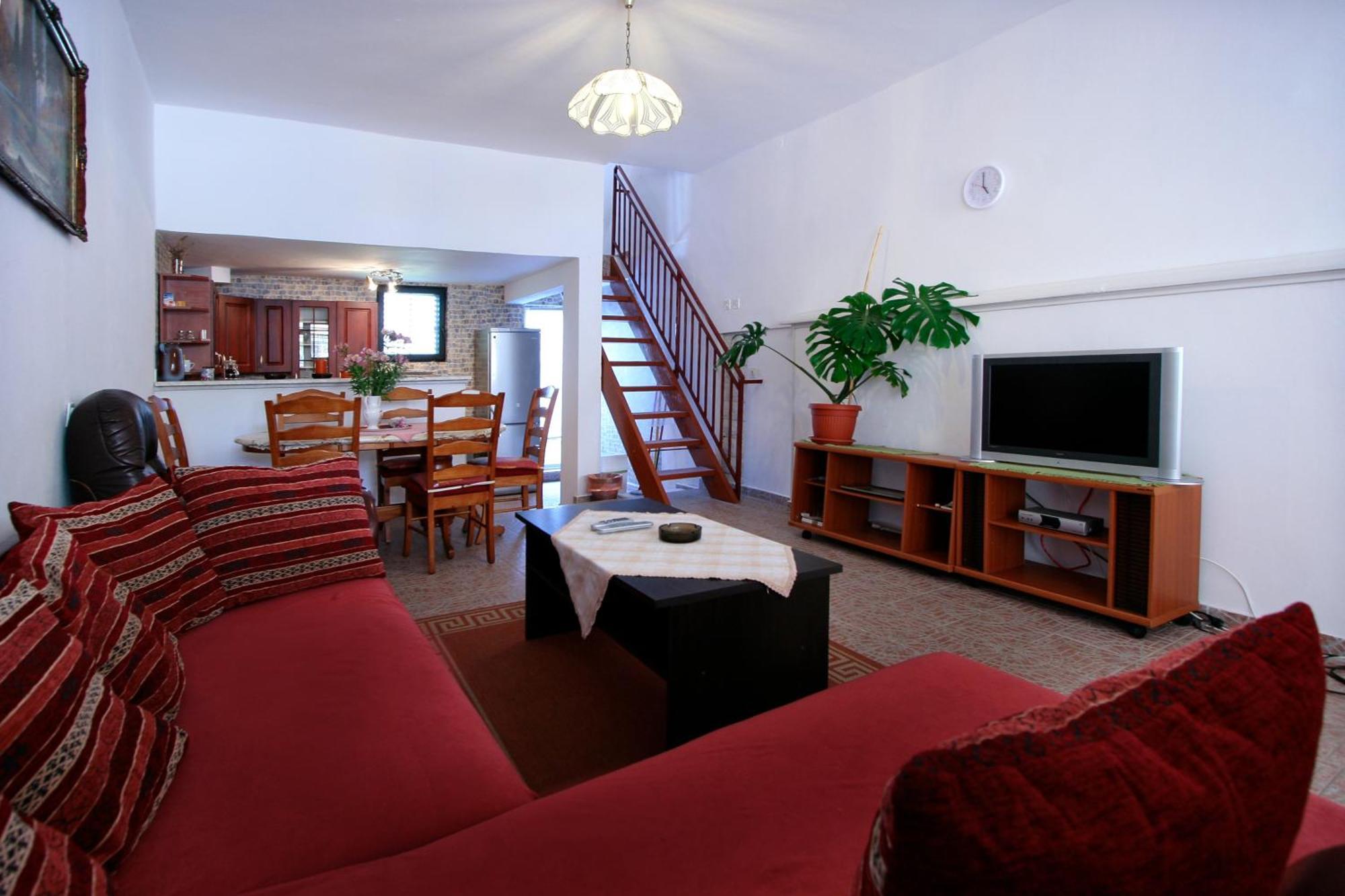 דירות פורץ Apartman Basta מראה חיצוני תמונה